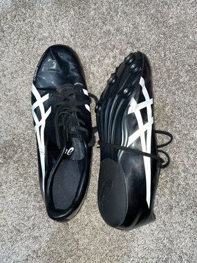 ASICS Black & White HyperSprint Track Spikes men’s size 10